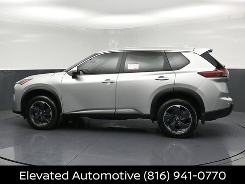 Certified 2025 Nissan Rogue SV AWD/4WD image 27