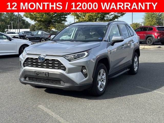 Used 2019 Toyota RAV4 XLE w/ Carpet Mat Package AWD/4WD image 2