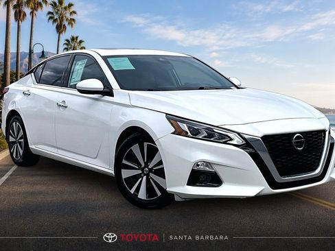 Used 2019 Nissan Altima 2.5 SV FWD image 1