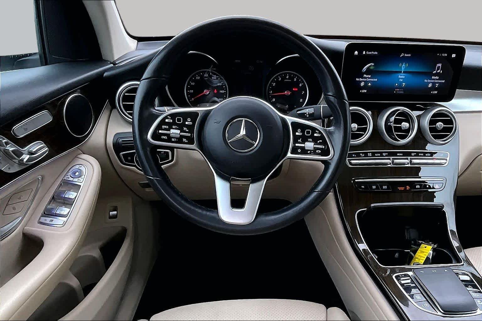 Used 2022 Mercedes-Benz GLC 300 image 8