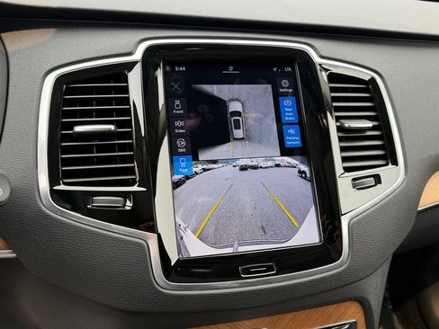 Certified 2024 Volvo XC90 T8 Plus w/ Protection Package Premier AWD/4WD image 22