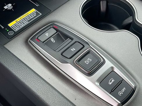 Used 2025 Honda Passport EX-L image 16