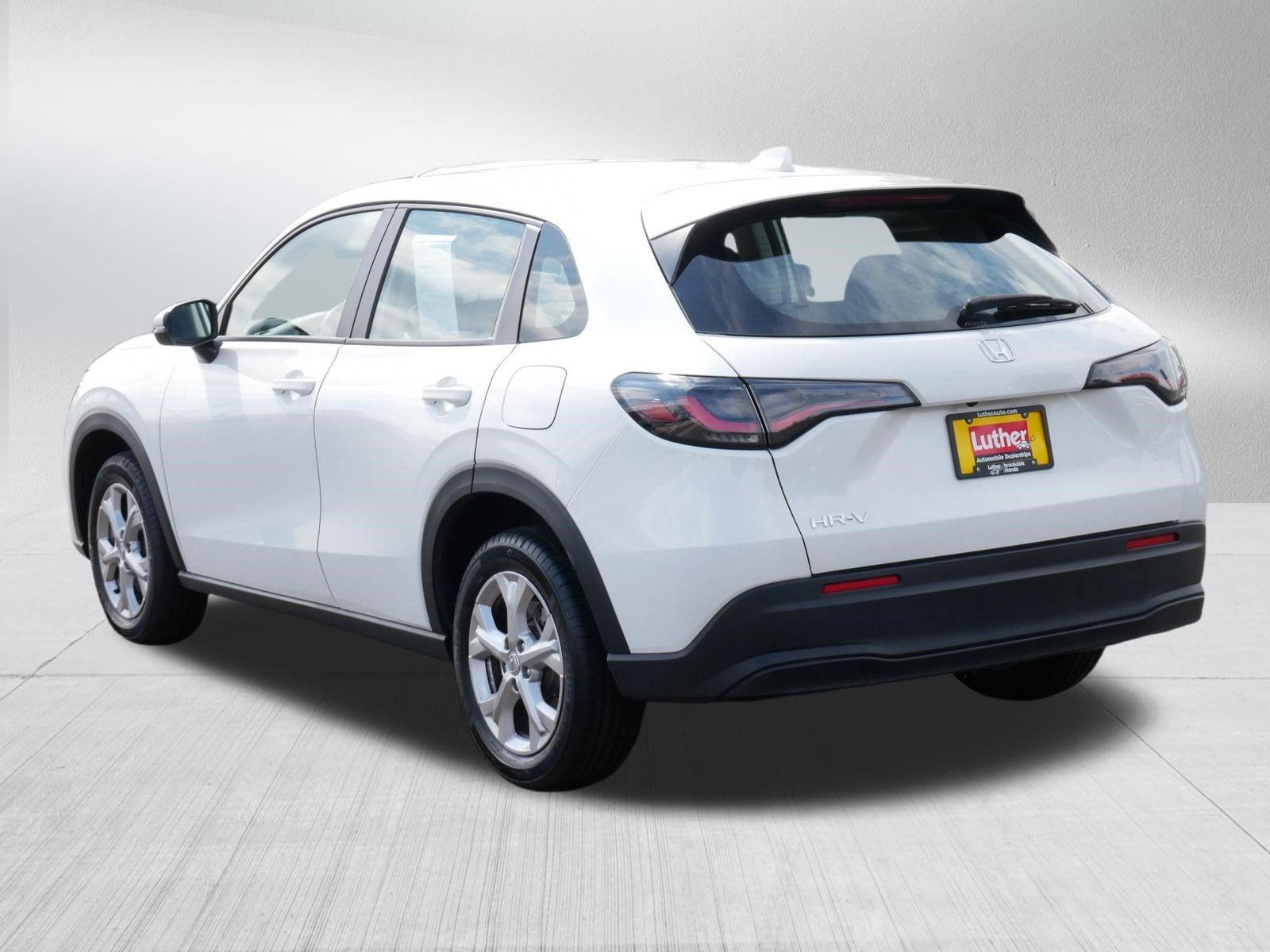 Used 2024 Honda HR-V LX image 5