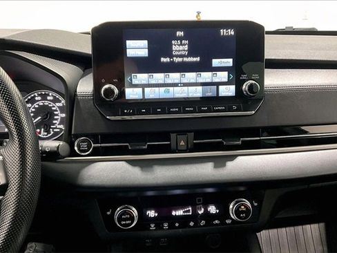 Used 2023 Mitsubishi Outlander SE image 15