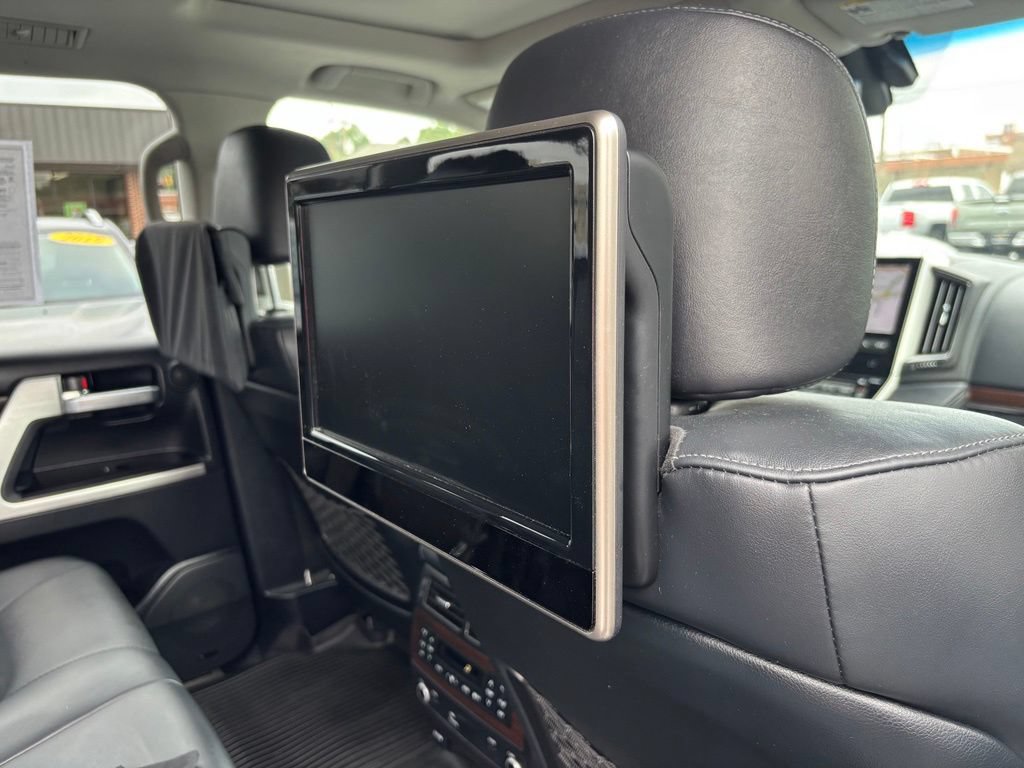 Used 2017 Toyota Land Cruiser AWD/4WD image 31