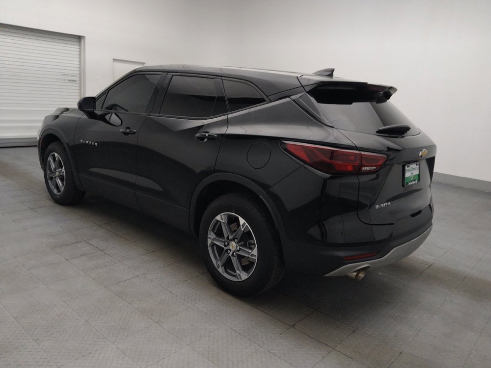 Used 2023 Chevrolet Blazer LT FWD image 3