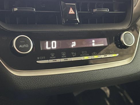 Used 2023 Toyota Corolla LE image 19