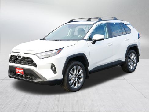 Certified 2025 Toyota RAV4 XLE Premium image 3