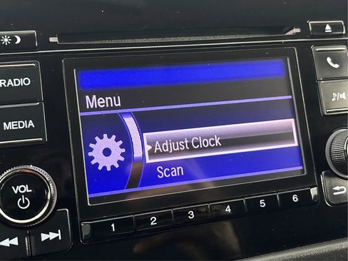 Used 2019 Honda HR-V LX image 41