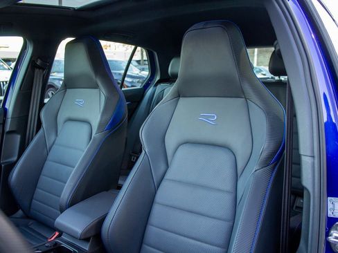 Used 2024 Volkswagen Golf R image 12
