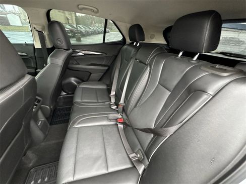 Used 2023 Buick Envision Essence image 22