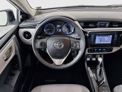 Used 2017 Toyota Corolla LE w/ Carpet Mat Package (TMS) FWD image 21