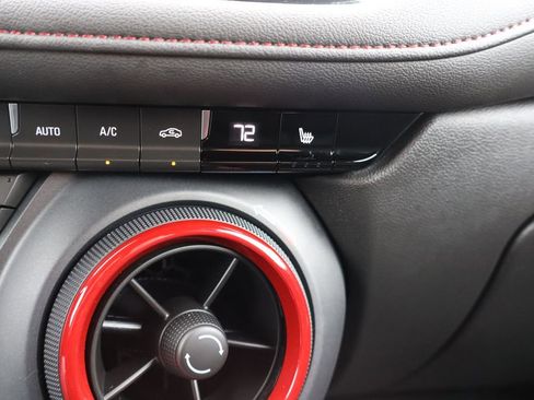 Used 2023 Chevrolet Blazer RS image 13