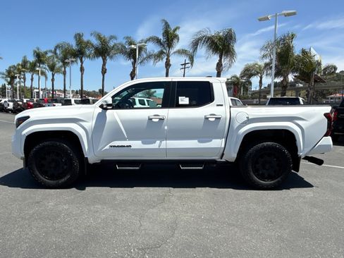 New 2026 Toyota Tacoma SR5 AWD/4WD image 7