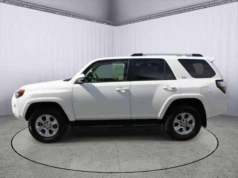 Certified 2023 Toyota 4Runner SR5 Premium image 5