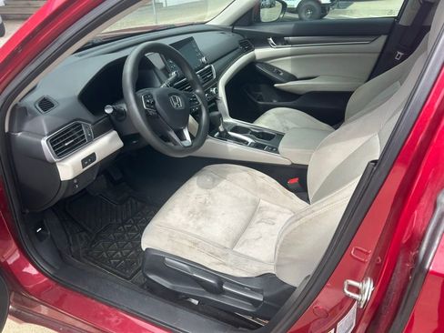 Used 2018 Honda Accord LX image 10