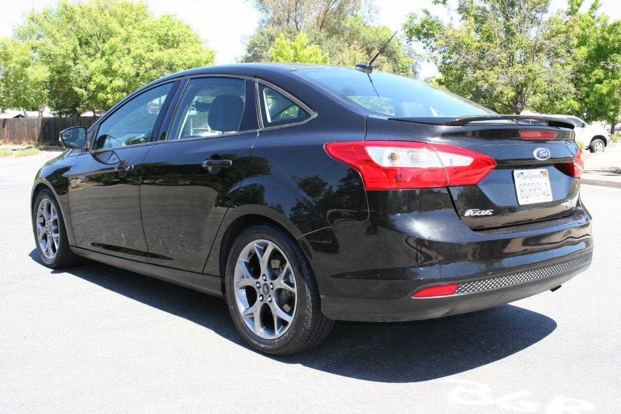 Used 2014 Ford Focus SE w/ Equipment Group 201A FWD image 7