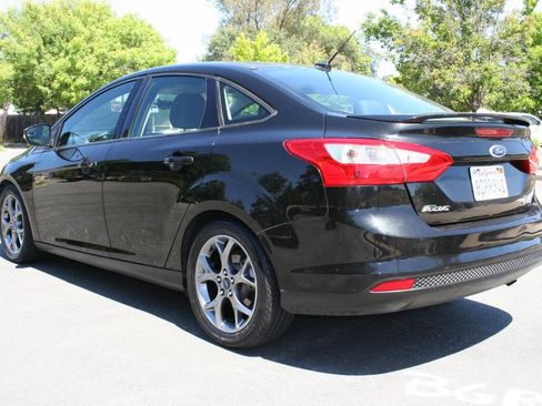 Used 2014 Ford Focus SE w/ Equipment Group 201A FWD image 7