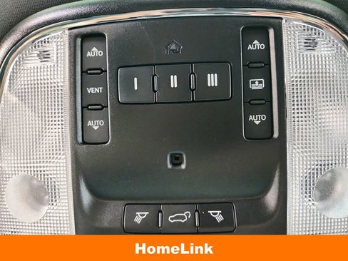 Used 2018 Jeep Grand Cherokee Overland AWD/4WD image 22