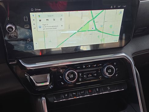 Used 2024 GMC Sierra 2500 Denali w/ Technology Package image 15