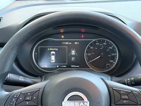 Used 2024 Nissan Versa SV w/ Trunk Package image 9