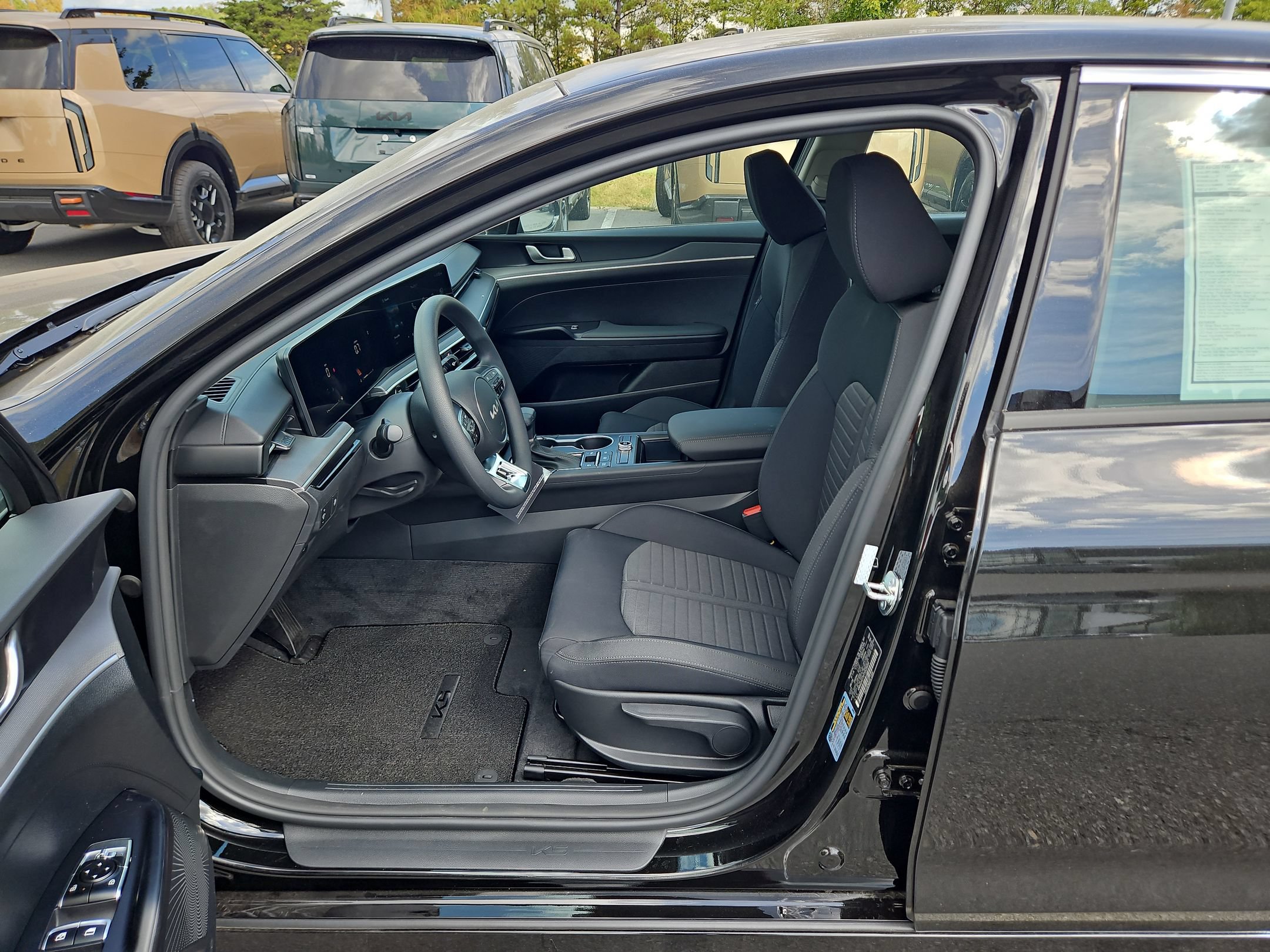 New 2026 Kia K5 LXS FWD image 19