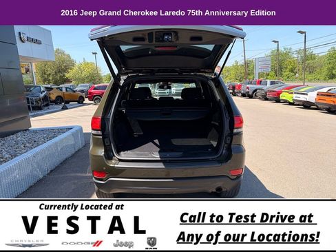Used 2016 Jeep Grand Cherokee Laredo 75th Anniversary AWD/4WD image 10