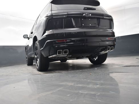 New 2026 Chevrolet Traverse RS w/ LPO, Floor Liner Package image 15
