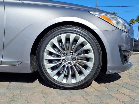 Used 2018 Genesis G90 5.0 Ultimate RWD image 7
