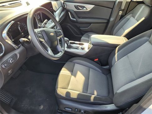 Used 2024 Chevrolet Blazer LT w/ Convenience Package image 8
