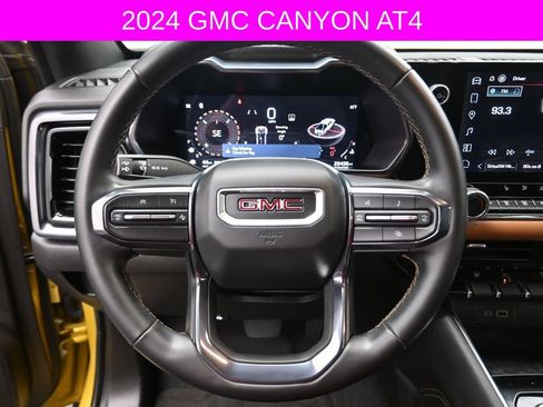 Used 2024 GMC Canyon AT4 AWD/4WD image 31