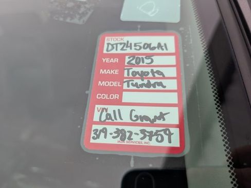 Used 2015 Toyota Tundra Limited image 32