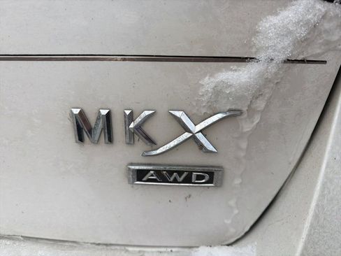 Used 2013 Lincoln MKX Base image 5