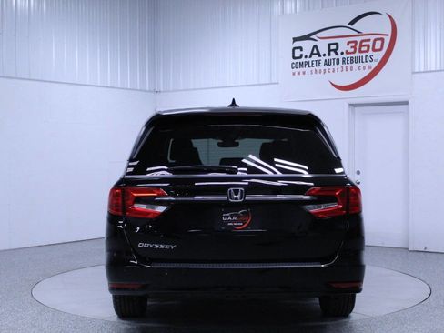 Used 2021 Honda Odyssey Touring image 5
