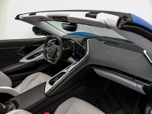 Used 2024 Chevrolet Corvette Z06 w/ Z07 Performance Package RWD image 65