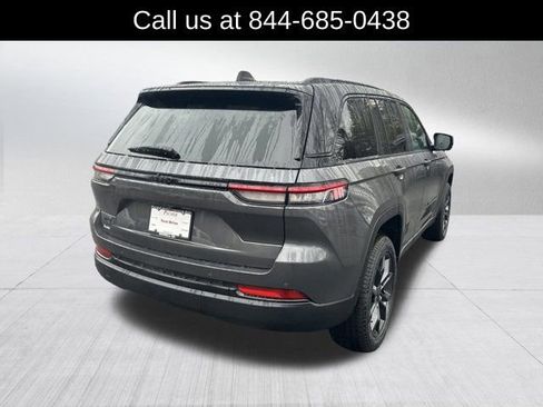 New 2025 Jeep Grand Cherokee Limited image 5