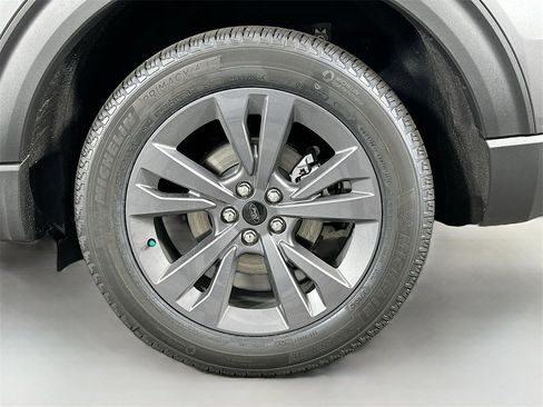 New 2026 Ford Explorer Active w/ Active Comfort Package image 31