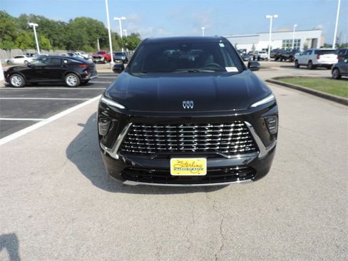New 2025 Buick Enclave Avenir w/ Super Cruise Package image 2