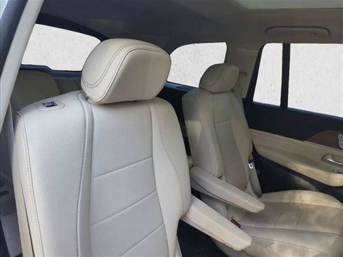 Used 2022 Mercedes-Benz GLS 450 4MATIC image 29