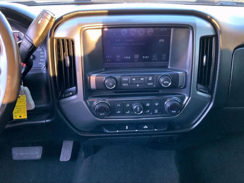 Used 2018 Chevrolet Silverado 1500 LT w/ Texas Edition image 6