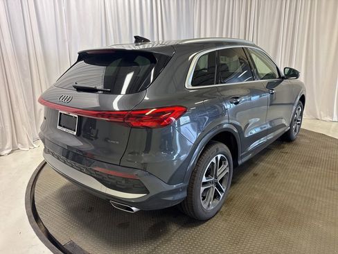 Certified 2025 Audi Q5 Premium w/ Convenience Package image 36