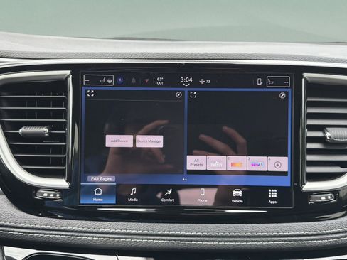 New 2026 Chrysler Pacifica Select image 16