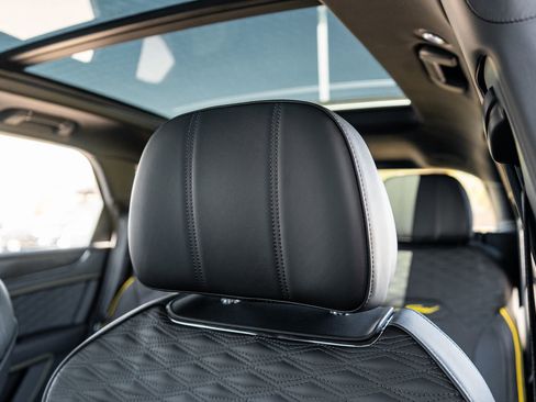 Used 2026 Bentley Bentayga Speed image 29