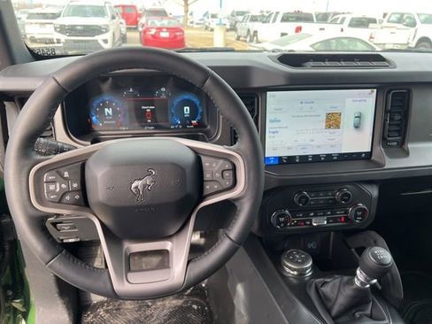 New 2025 Ford Bronco Badlands image 16