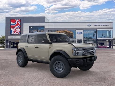 New 2025 Ford Bronco Badlands AWD/4WD image 7