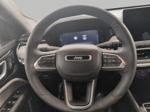 Used 2023 Jeep Compass Limited w/ Elite Group AWD/4WD image 5