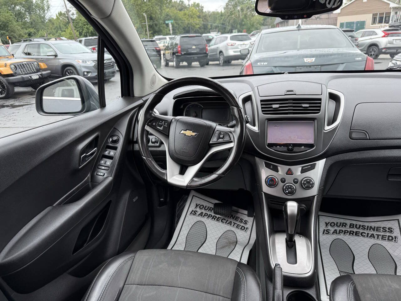 Used 2016 Chevrolet Trax LT w/ LT Sun and Sound Package AWD/4WD image 11