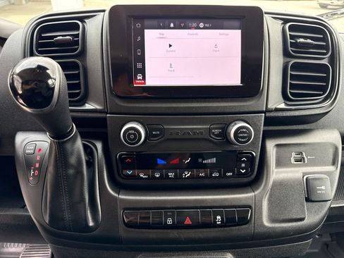 Used 2025 RAM ProMaster 2500 w/ Convenience Group FWD image 28