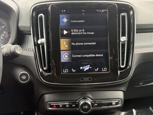 Used 2020 Volvo XC40 T5 R-Design w/ Protection Package Premier AWD/4WD image 24