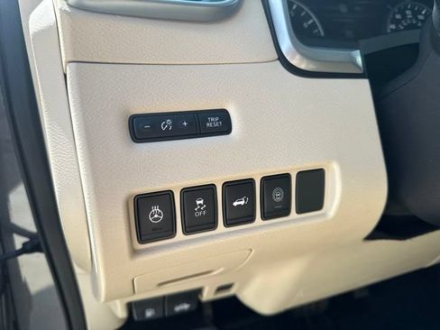 Used 2023 Nissan Murano Platinum w/ Cargo Package AWD/4WD image 6